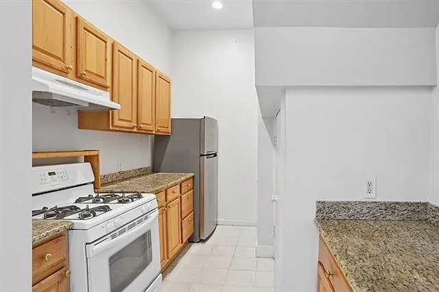 1014 Dumaine St #B — Photo 10