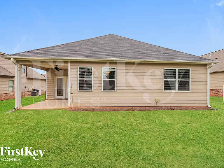 569 Carleton Pl — Photo 15
