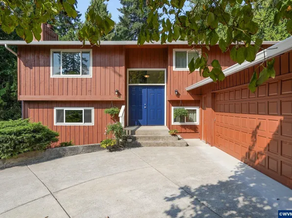 3908 SE Arbor Ct, Hillsboro, OR 97123