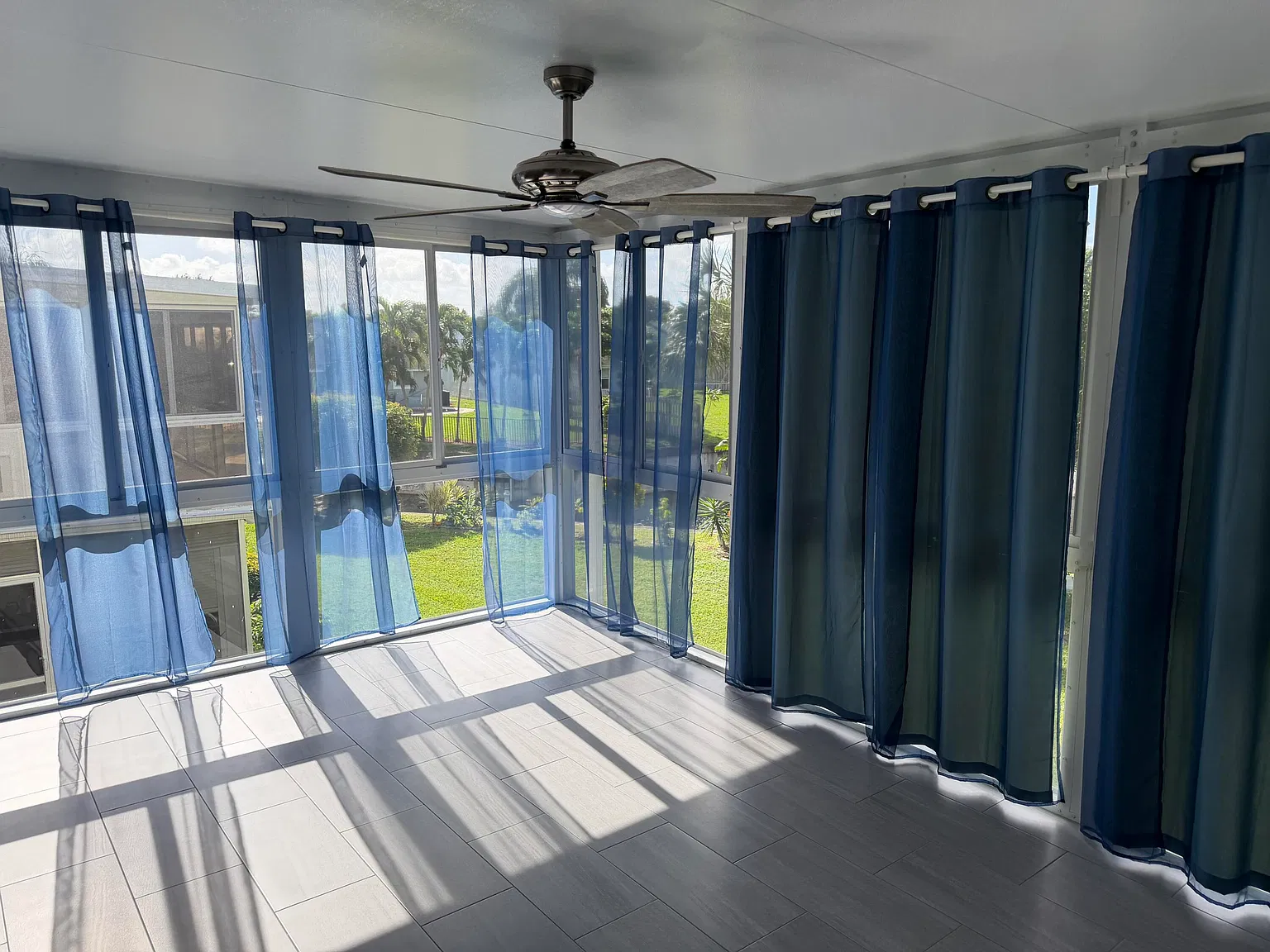 2 bed, 2.0 bath, 1148 sqft, $2,000 — Photo 2