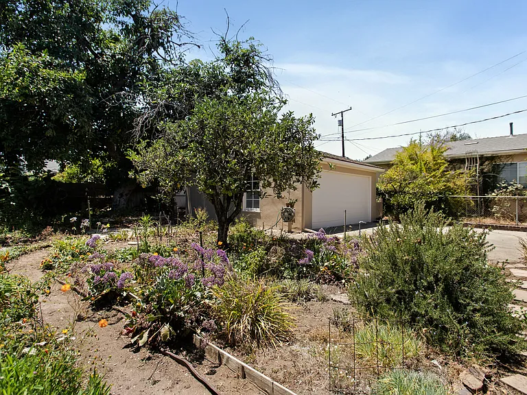 815 N Hidalgo Ave — Photo 23