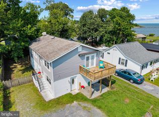 1220 Grove Ave, Shady Side, MD 20764