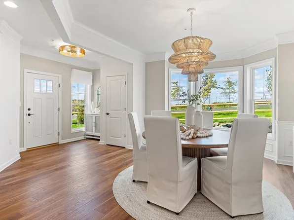 5 Goodwin Dr #50, Woburn, MA 01801