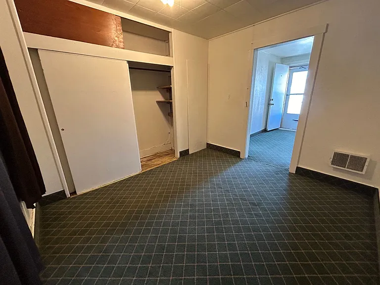 821 W Main St. — Photo 17