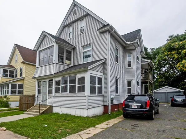 132 Grover St, Springfield, MA 01104