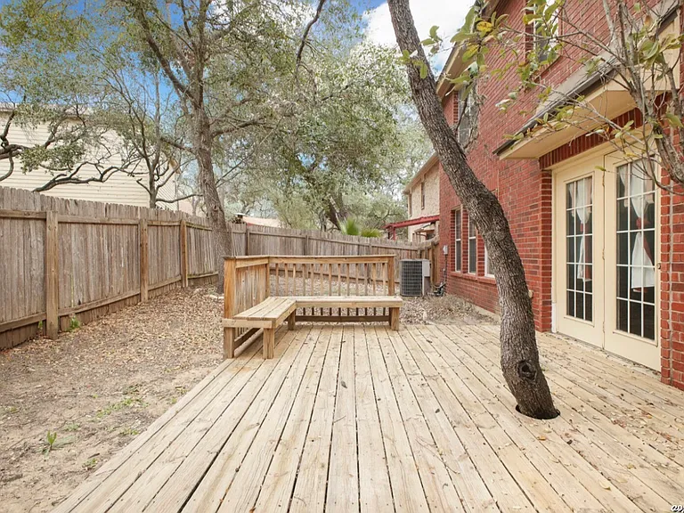 7211 Balcon Is — Photo 26