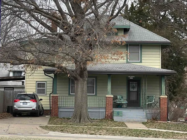 2000 SW Willow Ave, Topeka, KS 66606