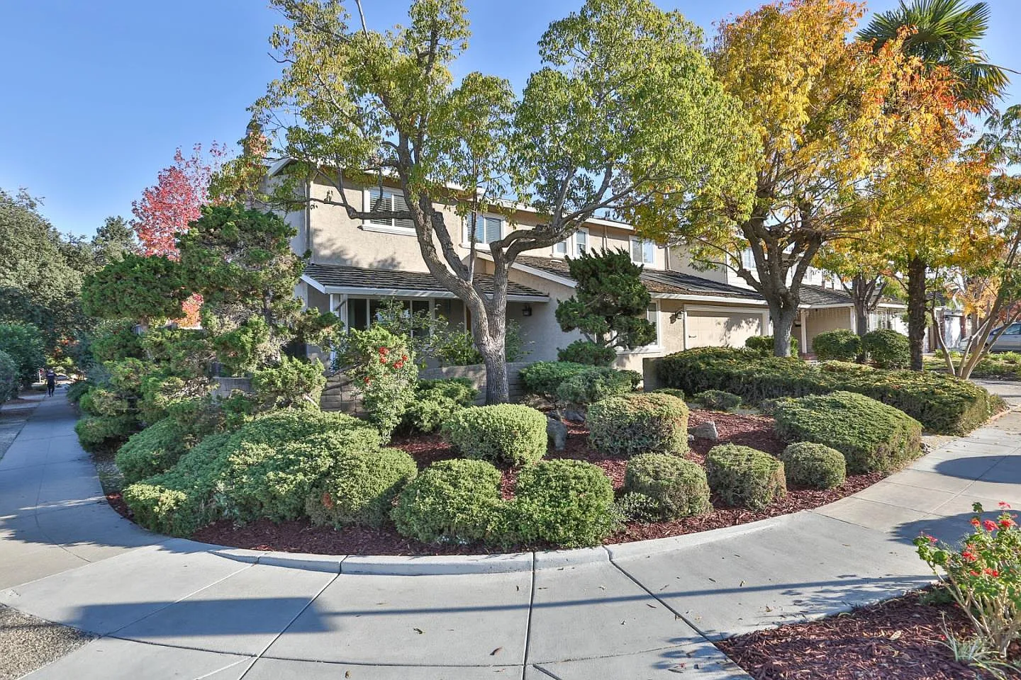 902 Fort Baker Dr photo 1