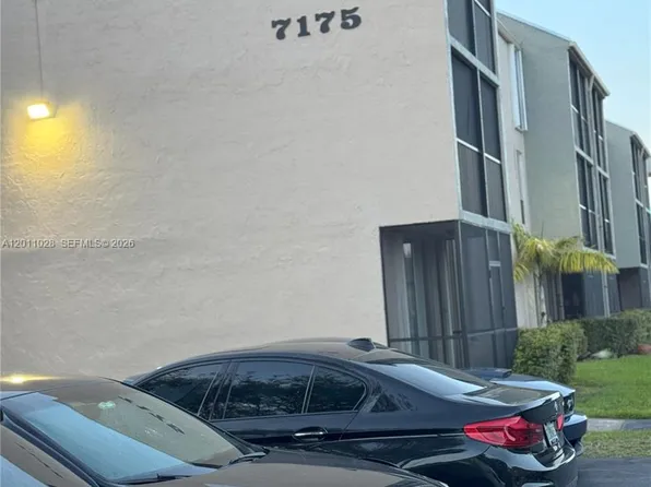 7175 Orange Dr APT 203H, Fort Lauderdale, FL 33314