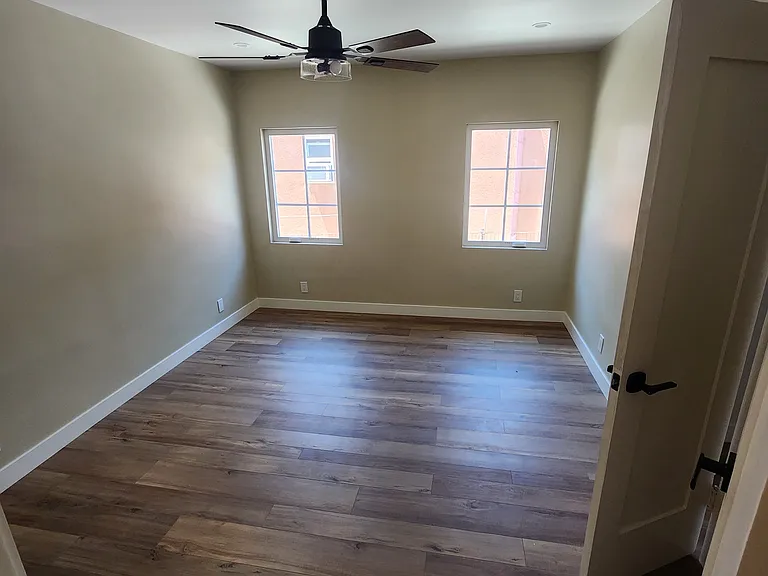 1612 N Avenue 46 — Photo 3