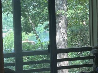 33 Churchill Dr, Bella Vista, AR 72715