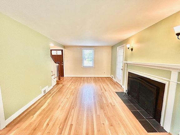 3rd image of 4523 Gladwyne Dr