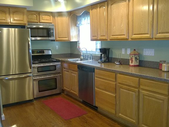 Newly upgraded kitchen with 