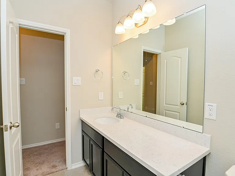 8807 Trenton Landing Ln — Photo 15