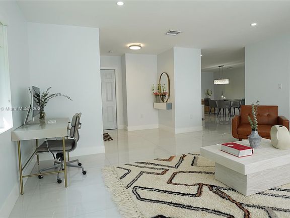 3rd image of 129 Cadima Ave