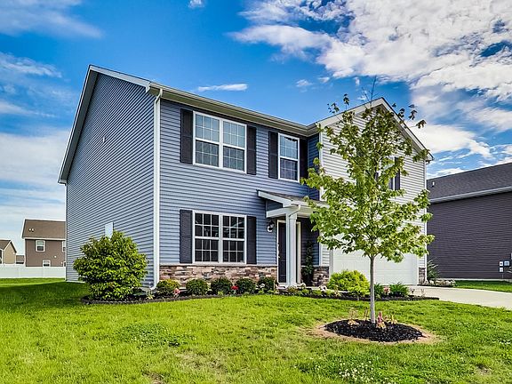3rd image of 4443 Averly Park Cir