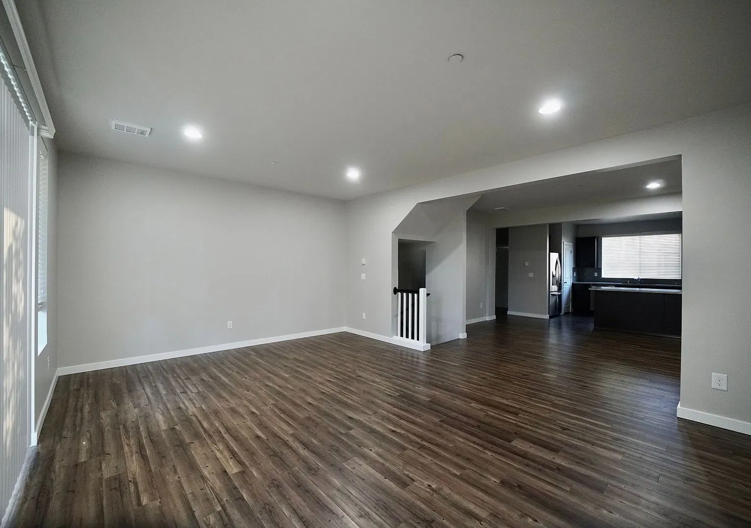 Beautifully Updated Everett Home with Modern Finishes & Extended 2-Car Garage — Photo 4