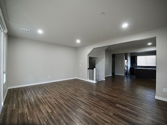 4th image of 1920 78th Pl SE