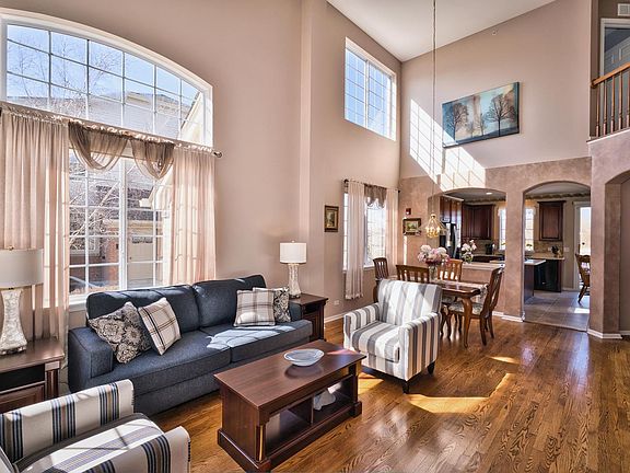 4th image of 950 Orchard Pond Ct