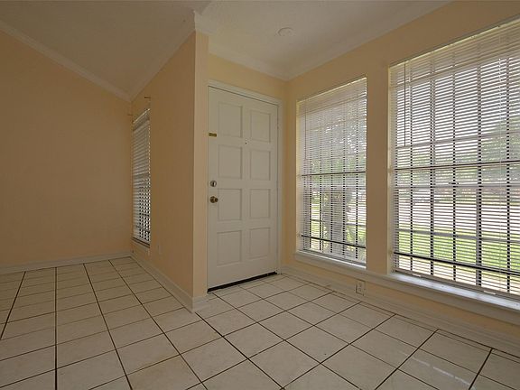 4th image of 19503 Hollowlog Dr