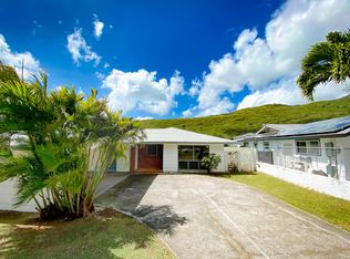 624 Hahaione St, Honolulu, HI 96825