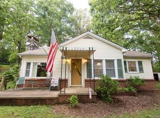 132 Pinewood Dr, Marion, NC 28752