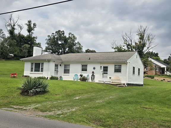 2nd image of 3050 Pitzer Rd