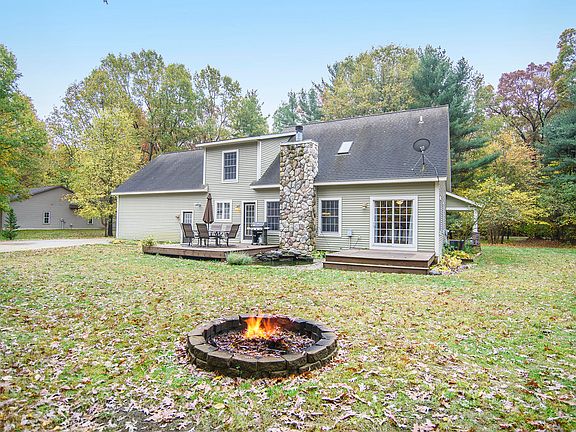 4th image of 14225 Jacqueline Ct