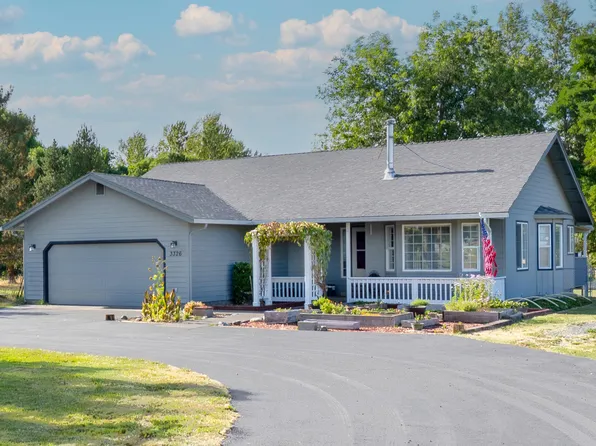 3326 Leonard Rd, Grants Pass, OR 97527