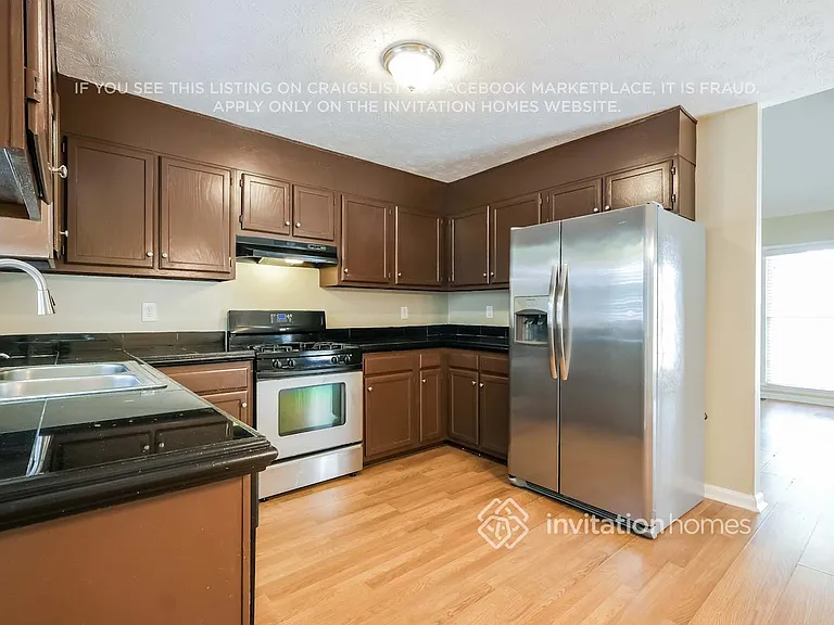 2711 Spring Ridge Cir — Photo 11
