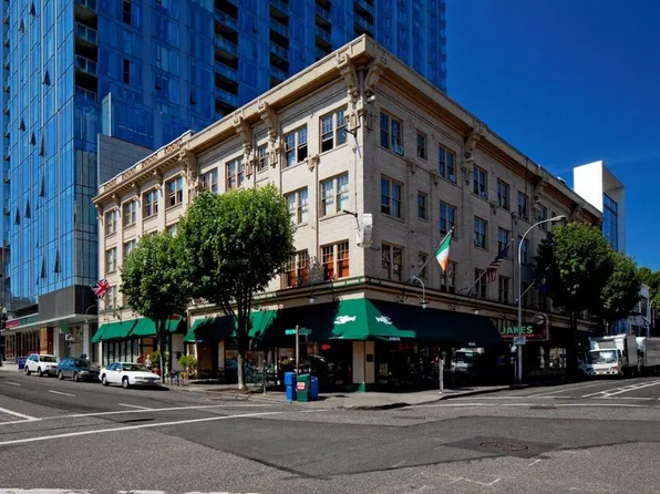 Maurice Dear Apartments