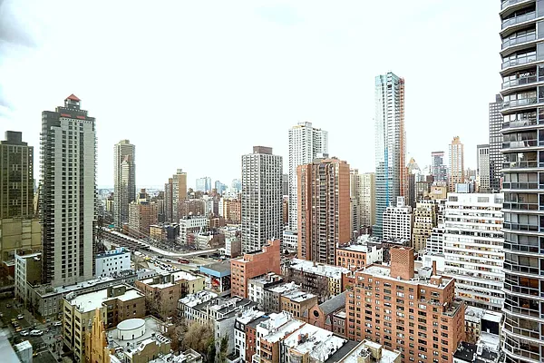 Rented by Hecht Group | media 29