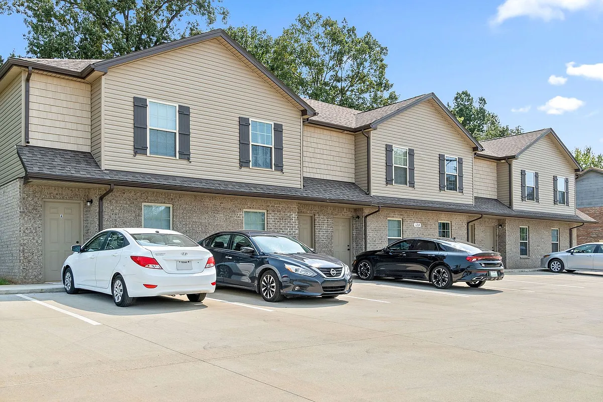 Building Photo - 1269 Parkway Pl