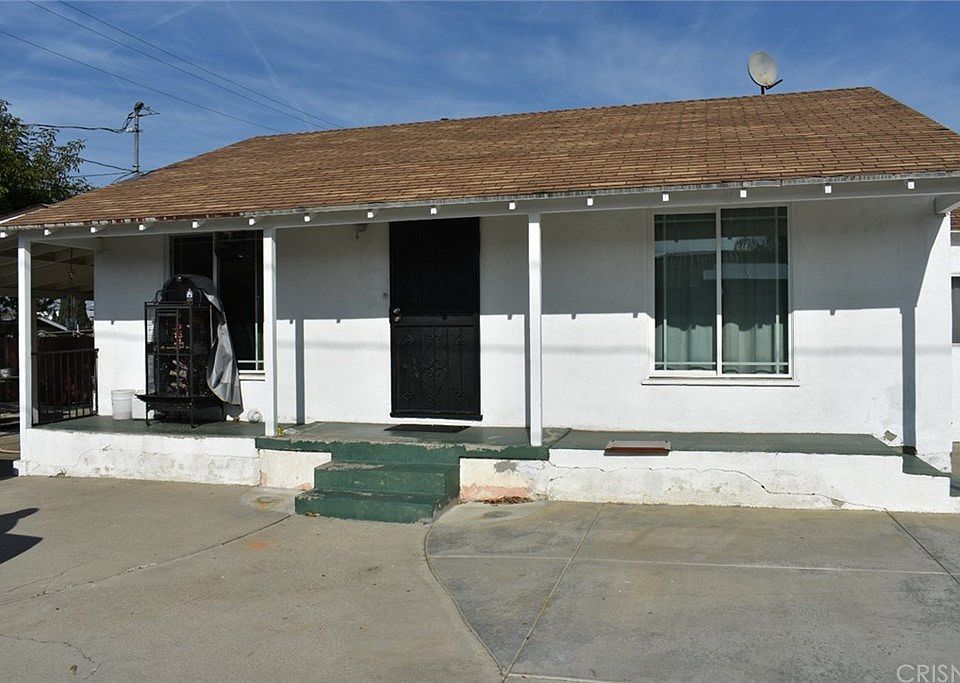 2nd image of 10931 Carmenita Rd