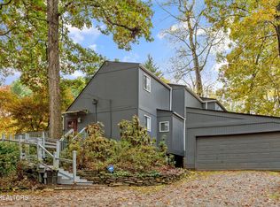 9428 Jim Loy Rd, Strawberry Plains, TN 37871