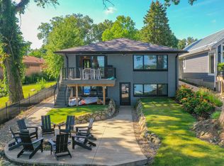 23876 S Shore Dr, Edwardsburg, MI 49112