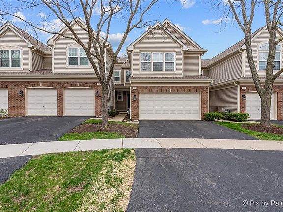2nd image of 9 Egg Harbour Ct
