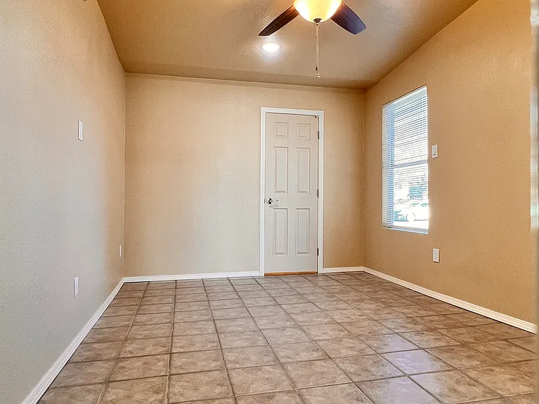 2220 Skyway Dr — Photo 6