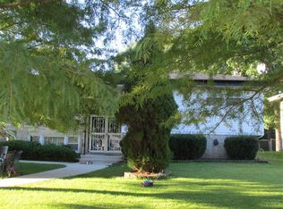 9033 W 93rd St, Hickory Hills, IL