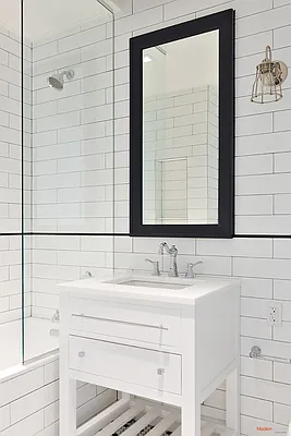 Sold by Modern Spaces | media 14