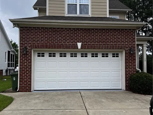 10 Cottswold Ln, Spring Lake, NC 28390