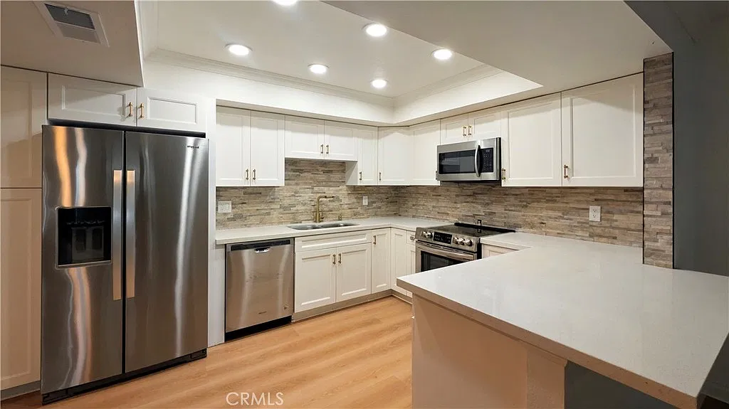 2 bed, 2.5 bath, 1628 sqft, $2,800 — Photo 1