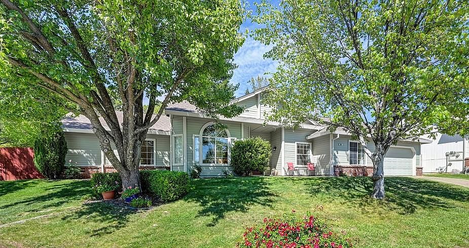 1st image of 910 Centennial Ct