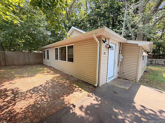 2nd image of 93 Lynbrook Drive