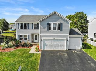 3201 Fen Trl, Wonder Lake, IL 60097