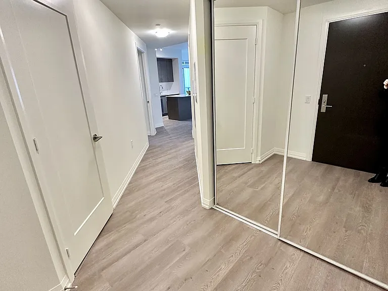 9000 Jane St #2115 — Photo 3