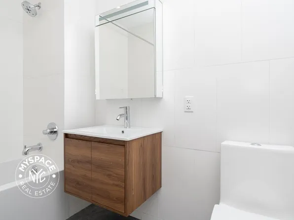 280 Meeker Avenue image 10 of 28