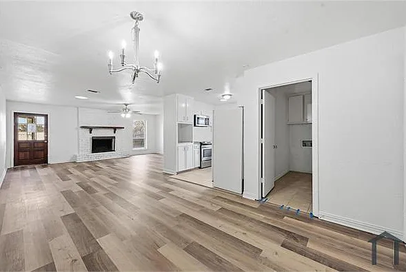 1661 Juniper Ln — Photo 6