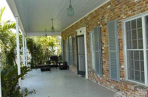 2nd image of 698 Lake Shore Dr