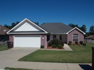3121 Brenda Dr, Benton, AR 72015